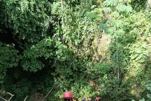 Neiva: Rappelling and Hiking Adventure with Guide