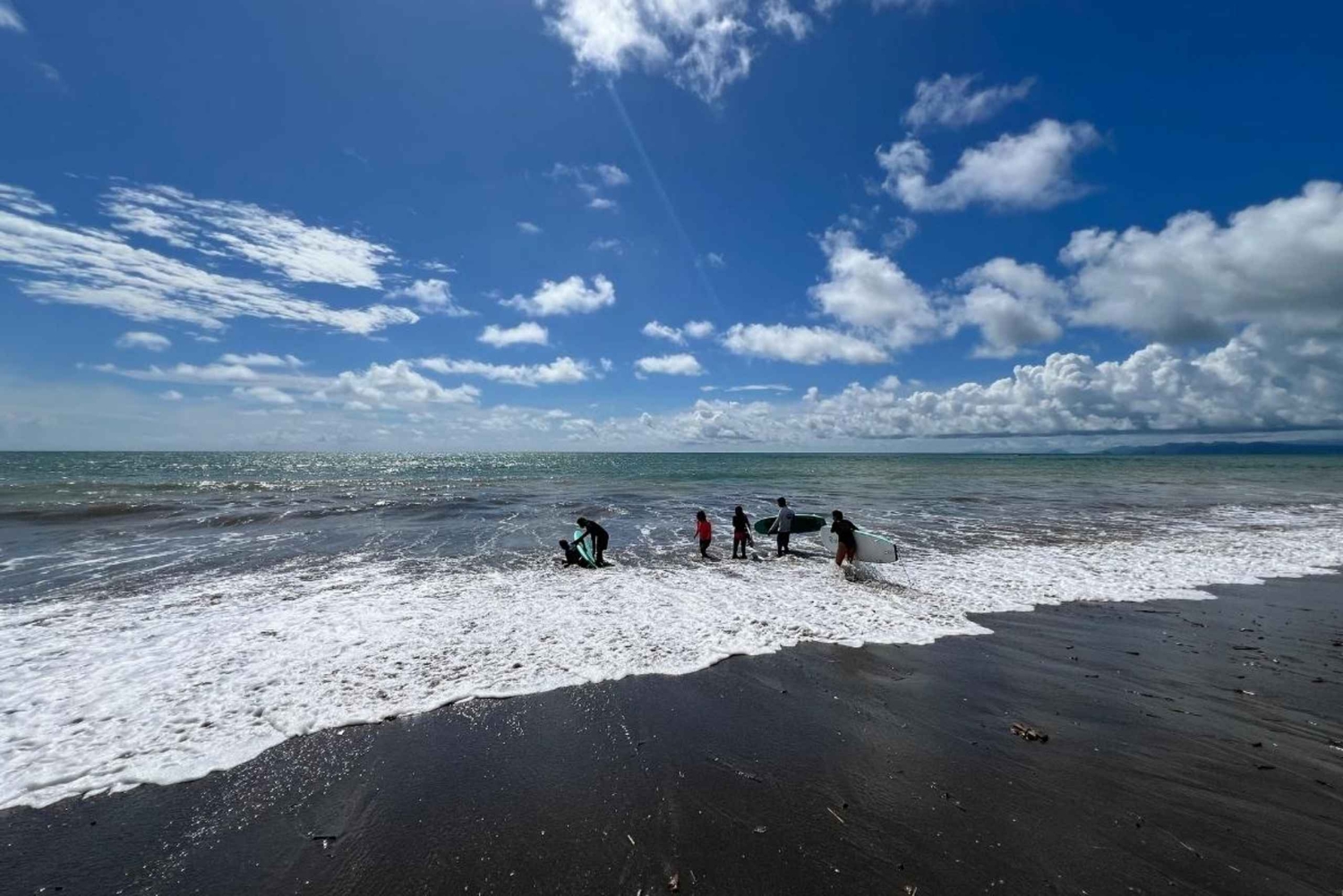 Nuquí Surf Lesson: Ride Pacific Waves with a Local
