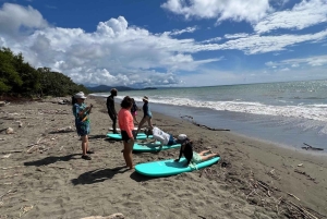Nuquí Surf Lesson: Ride Pacific Waves with a Local