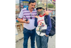 Pablo Escobar y Comuna 13 : Una Historia de Contrastes