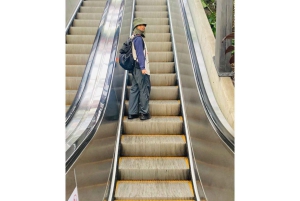 Pablo Escobar y Comuna 13 : Una Historia de Contrastes