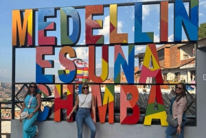 Tour Pablo Escobar & Comuna:'De la oscuridad a la esperanza' :