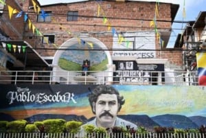 Tour Pablo Escobar & Comuna:'De la oscuridad a la esperanza' :