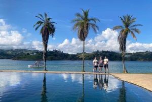 Villa Pablo Escobar+Pintball+Barca+ATV (Guatape privato)