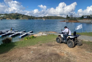 Villa Pablo Escobar+Pintball+Barca+ATV (Guatape privato)