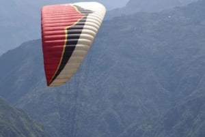 Paragliding Chicamocha, San Gil: Flight over the largest canyon in Colombia.