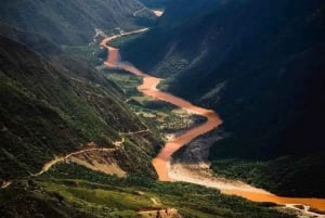 Paragliding Chicamocha, San Gil: Flight over the largest canyon in Colombia.