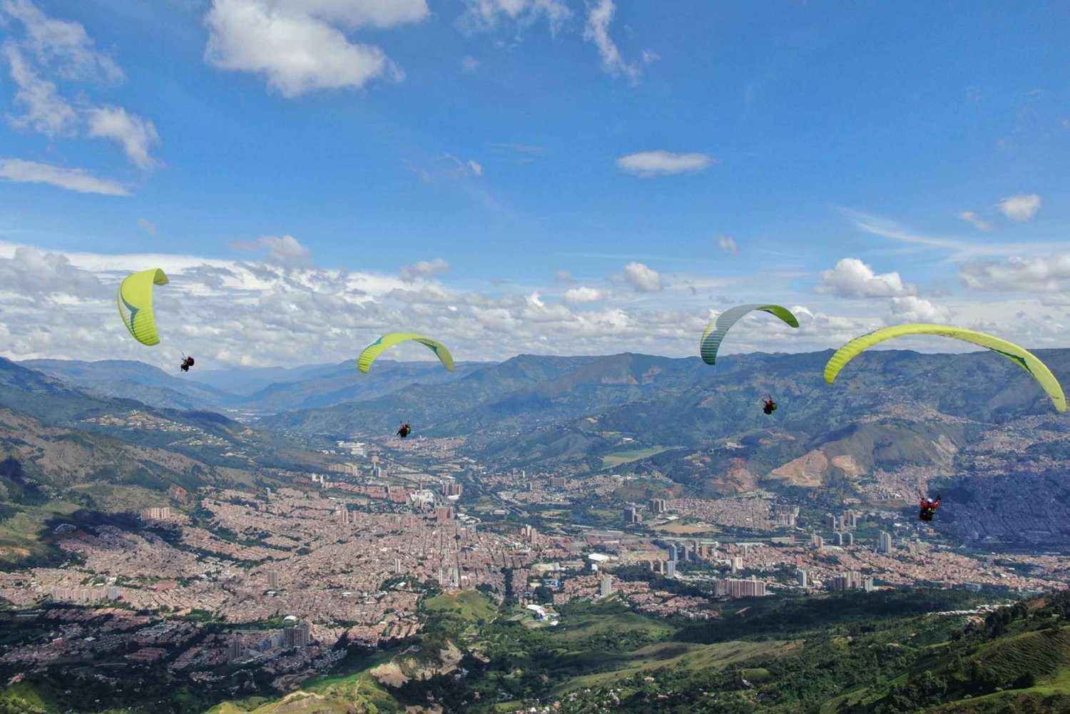 Paralotniarstwo w Medellin