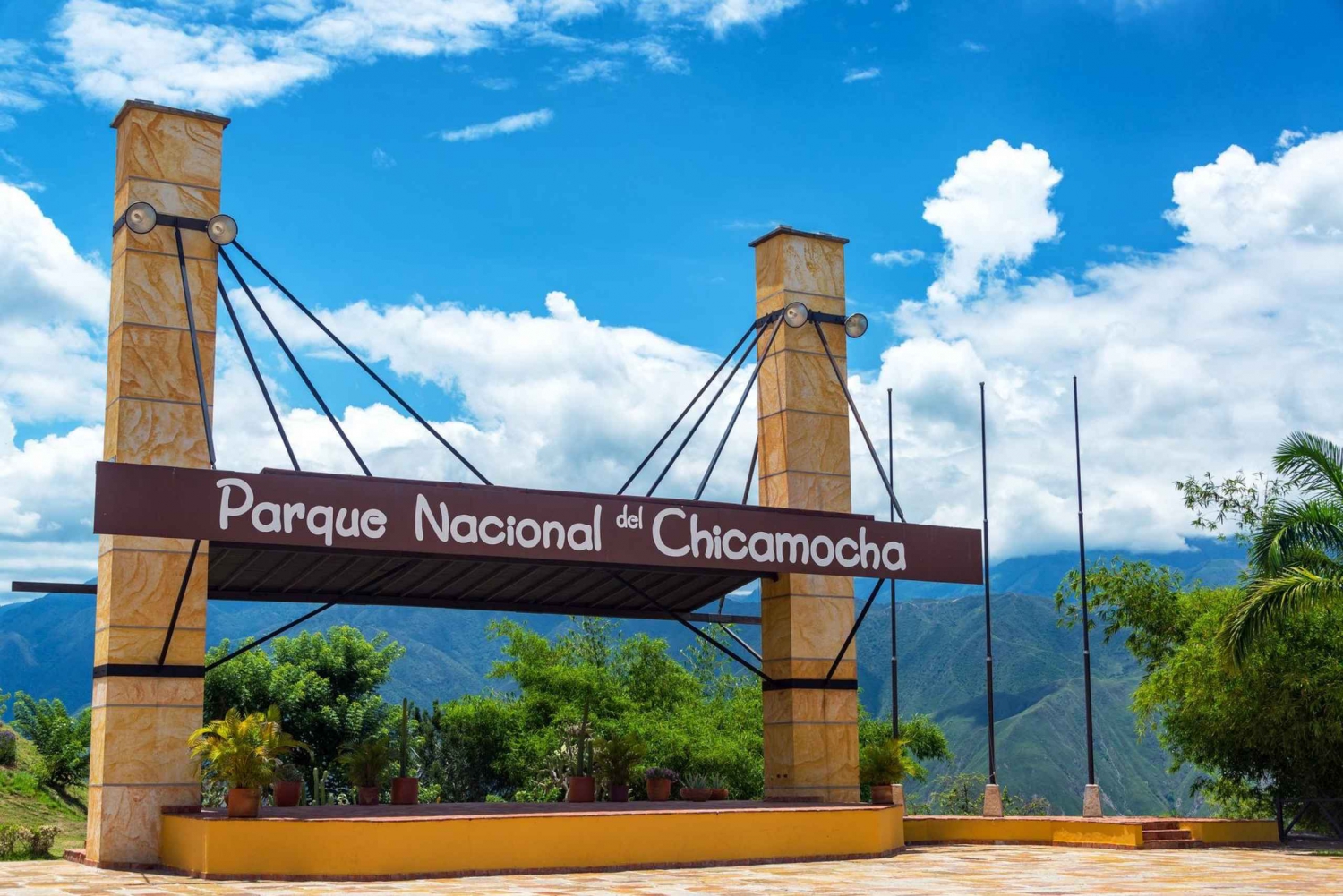 Parque Nacional del Chicamocha Tour (Cable Car included)