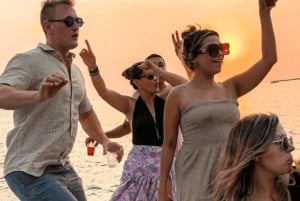 Partybåd i Cartagena-bugten med NightClub-billet