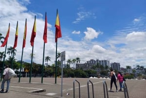 PEREIRA: PRIVATE TOUR OF MAIN SQUARES, HISTORICAL SITES + LOOKOUT POINT