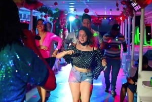 サンアンドレス湾でプレミアムボートパーティー（音楽とオープンバー付き）をお楽しみください