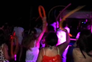 サンアンドレス湾でプレミアムボートパーティー（音楽とオープンバー付き）をお楽しみください