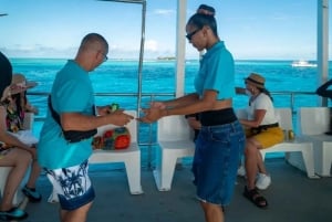 Premium cruise-tur i San Andres-bukten for å se solnedgangen.