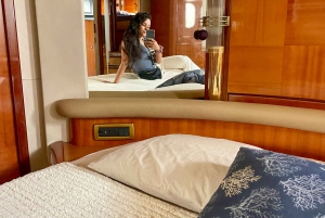 Private Luxury Yatch for island hopping Islas del Rosario