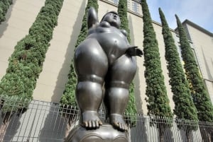 'Medellin Uncovered' Comuna 13,Plaza Botero and cable car