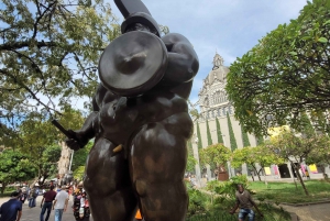 'Medellin Uncovered' Comuna 13,Plaza Botero and cable car