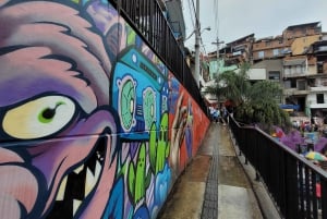 'Medellin Uncovered' Comuna 13,Plaza Botero and cable car