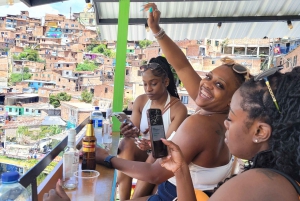 'Medellin Uncovered' Comuna 13,Plaza Botero and cable car