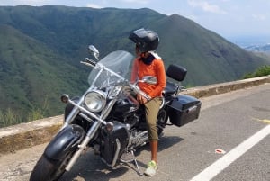 Privat tur på en 1100cc Cruiser Motorcykel