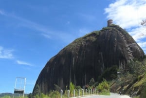 From Medellín: Guatapé & Peñol Rock Private Day Tour