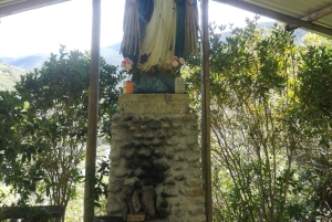 キンチャナのラガイタナ考古学公園へのプライベートツアーをご案内いたします