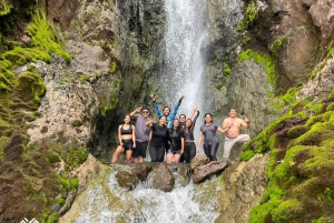 プラセ：滝と山々の間をハイキングしましょう
