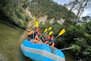Rafting im Río Claro und Wanderung mit Mittagessen