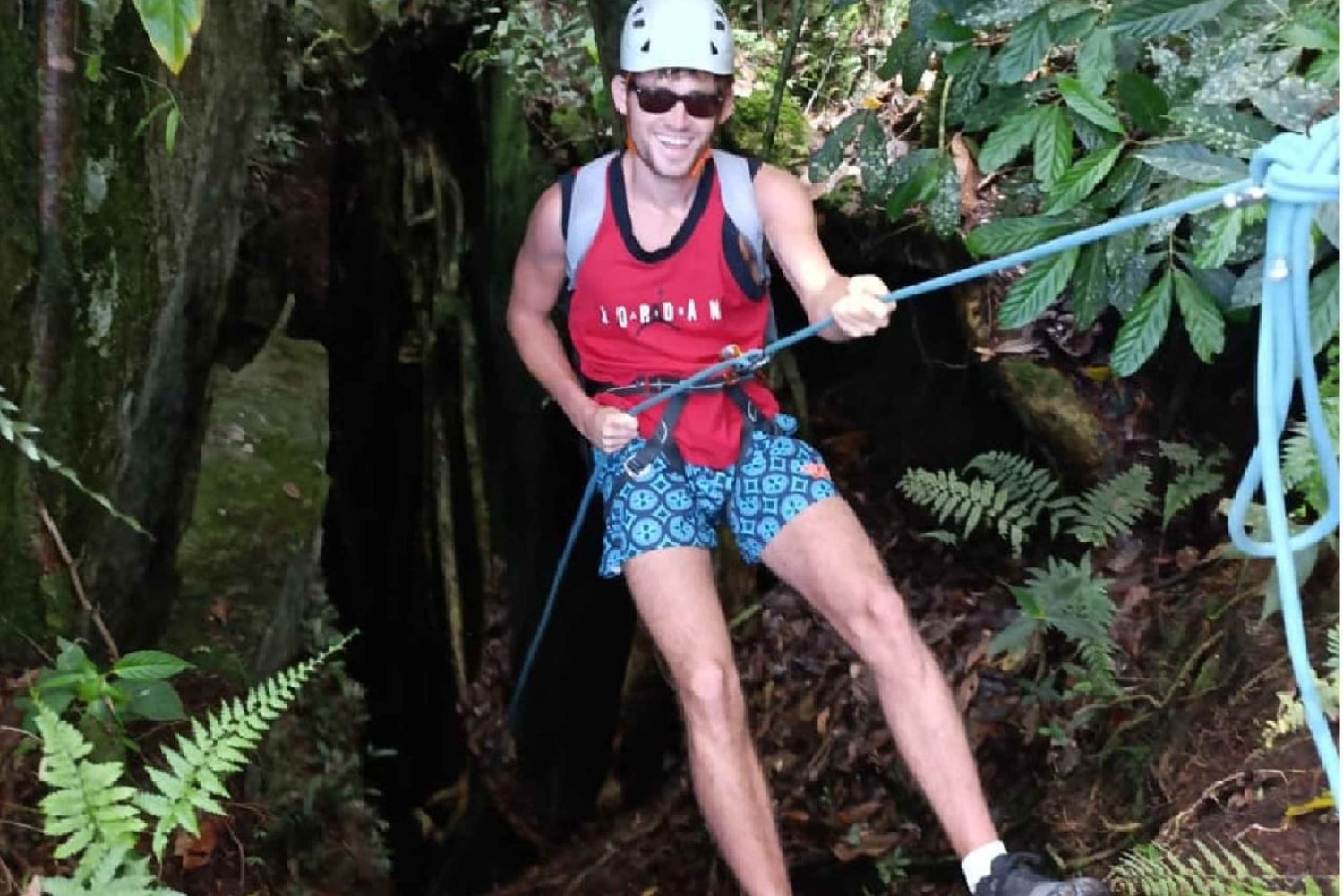 Abseilen in den Höhlen von Guatapé La Piedra