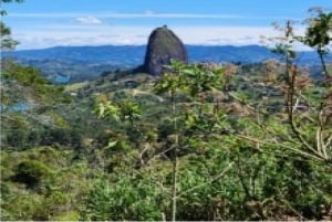 Abseilen in den Höhlen von Guatapé La Piedra