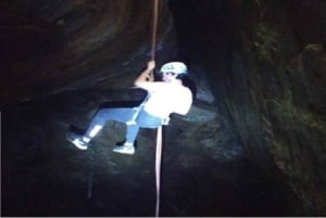 Abseilen in den Höhlen von Guatapé La Piedra