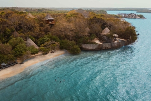 Rosario Islands: Private Speedboat Tour from Cartagena