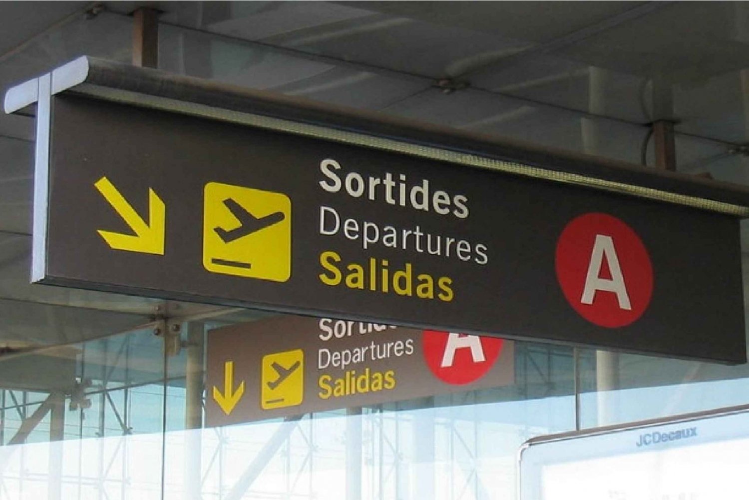 Salento: Pereira Airport Private Transfer Service