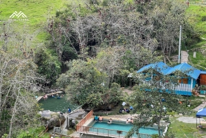 Kąpiele termalne w Salinas: odpręż się i poczuj się dobrze na łonie natury