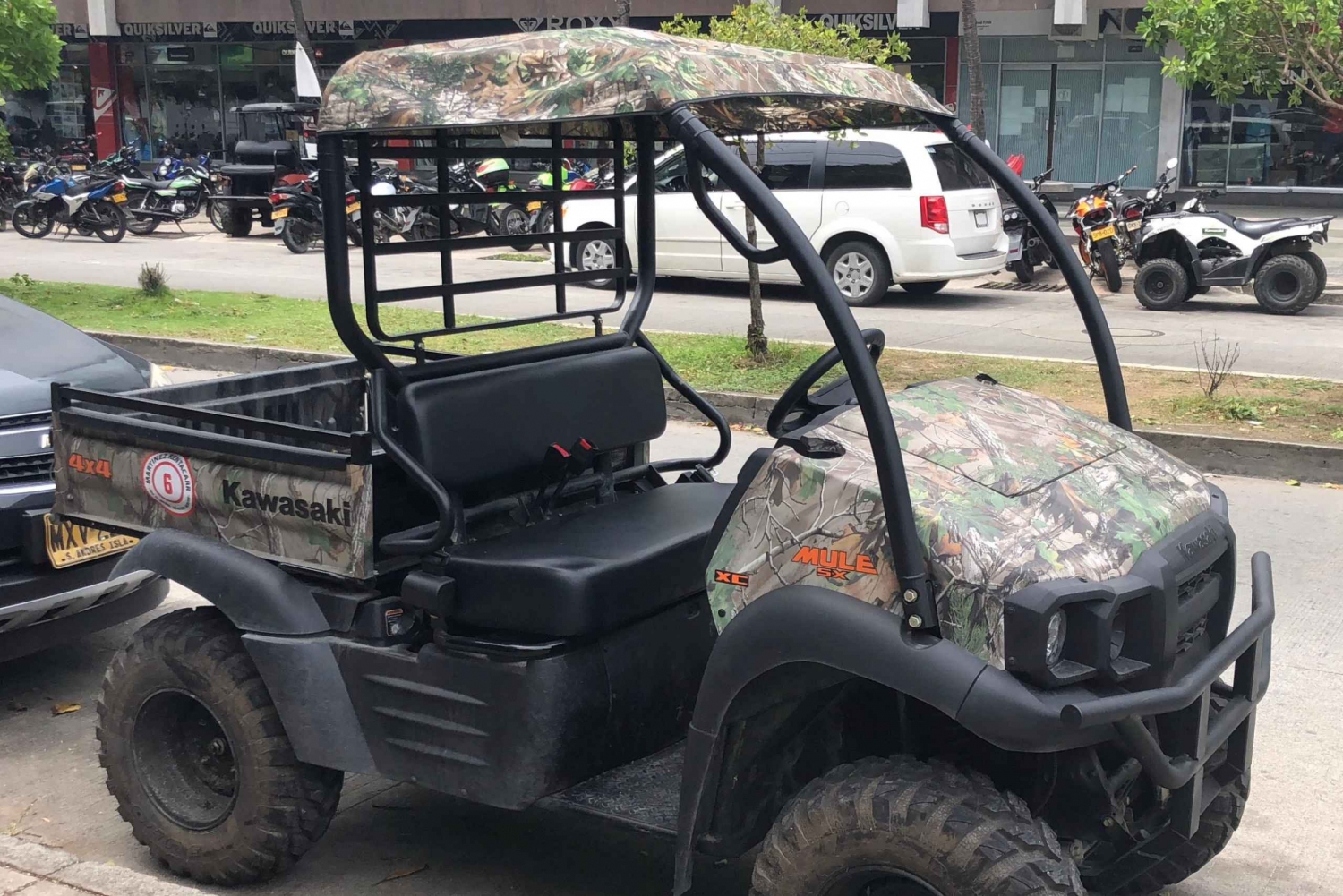 San Andres: 2-Seat Golf Cart Rental