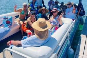 SAN ANDRES: FULL DAY SHARED PONTOON TOUR