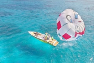 SAN ANDRES: PARASAIL—FLY OVER THE SEA OF 7 COLORS