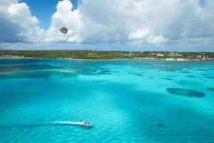 SAN ANDRES: PARASAIL—FLY OVER THE SEA OF 7 COLORS