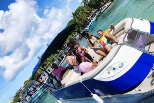 San Andrés: Excursión Privada en Barco con Paradas en el Acuario y en la Playa