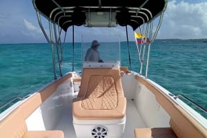 San Andres: Private San Andres Bay Tour by Luxury Speedboat
