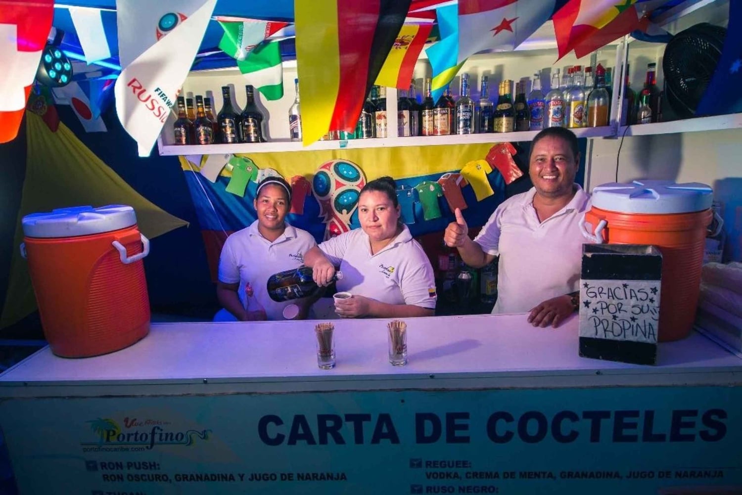 San Andrés: White Night Catamaran Cruise med middag og DJ