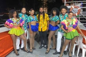 San Andrés: White Party na łodzi z otwartym barem, kolacją i tancerzami!