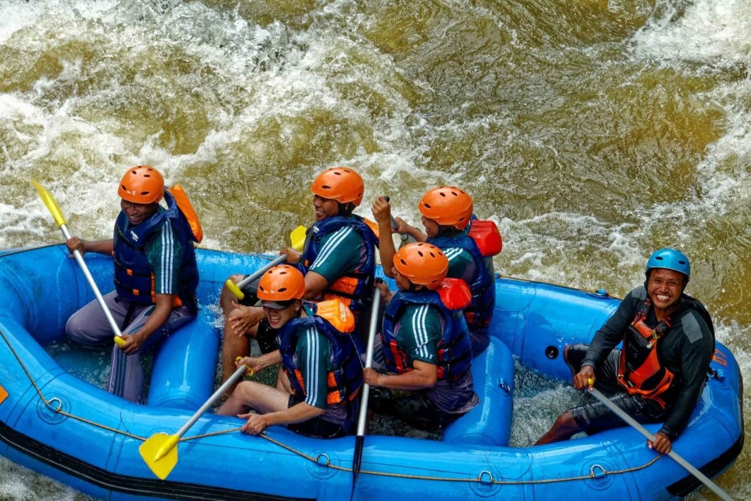 Рафтинг на Рио Фонсе Сан Жил: приключения и природа на борту