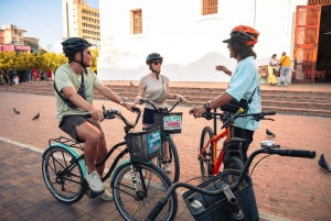 Santa Marta: City tour de bicicleta com guia local pelo centro histórico