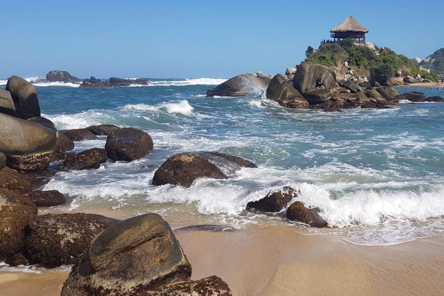 Santa Marta: Hele dagen Tayrona 7 Olas, Playa Cristal Nenguaje