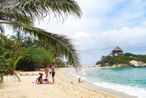 Santa Marta: Hele dagen Tayrona 7 Olas, Playa Cristal Nenguaje