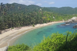 Santa Marta: Hele dagen Tayrona 7 Olas, Playa Cristal Nenguaje