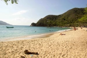 Santa Marta: ¡Tour con baño en Playa Cristal!