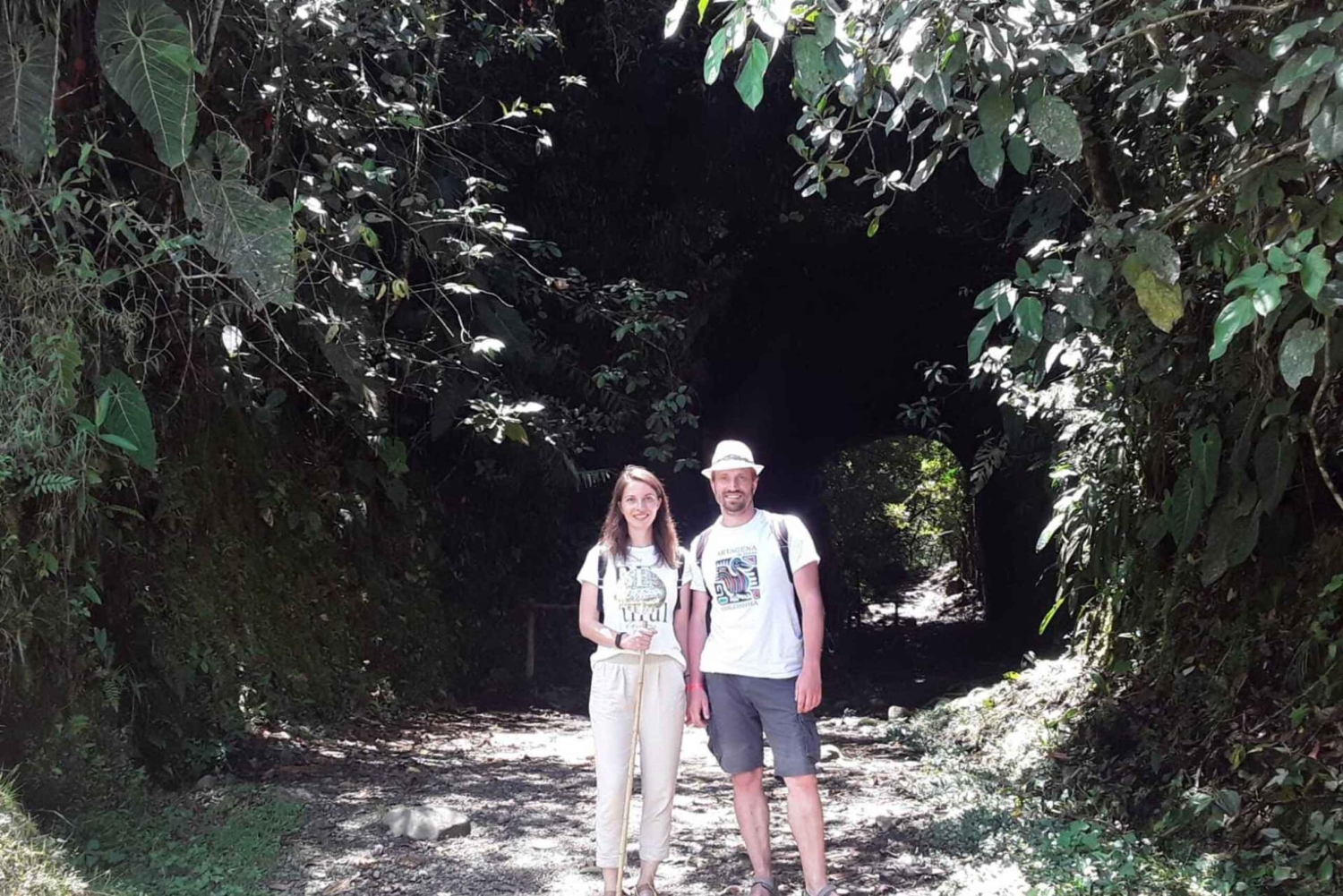 Cascada de Santa Rita y Salento Tour privado