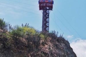 SANTAMARTA: TOUR Combo canopy tour, white beach, lunch included